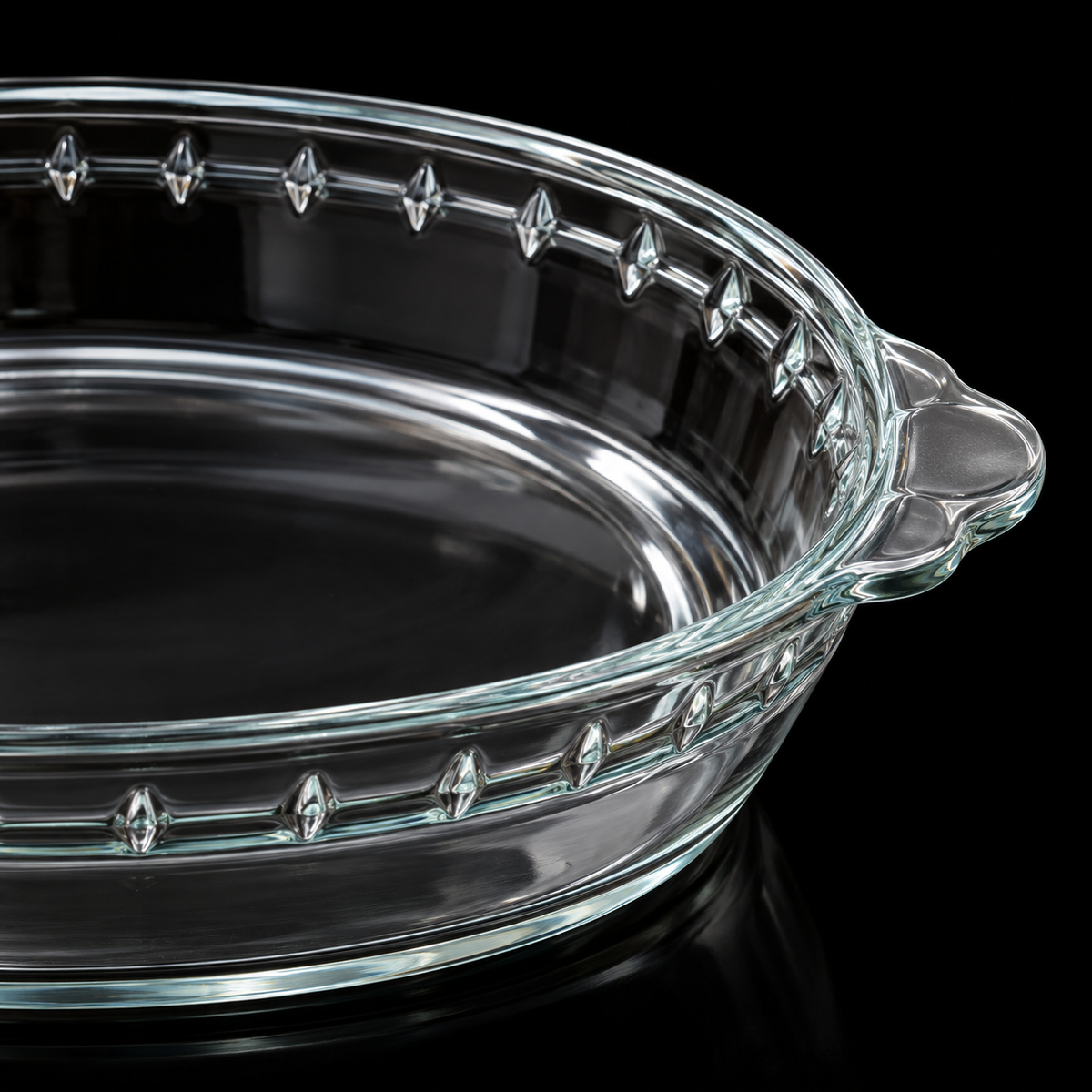 B-809 fluted rim and handle close-up