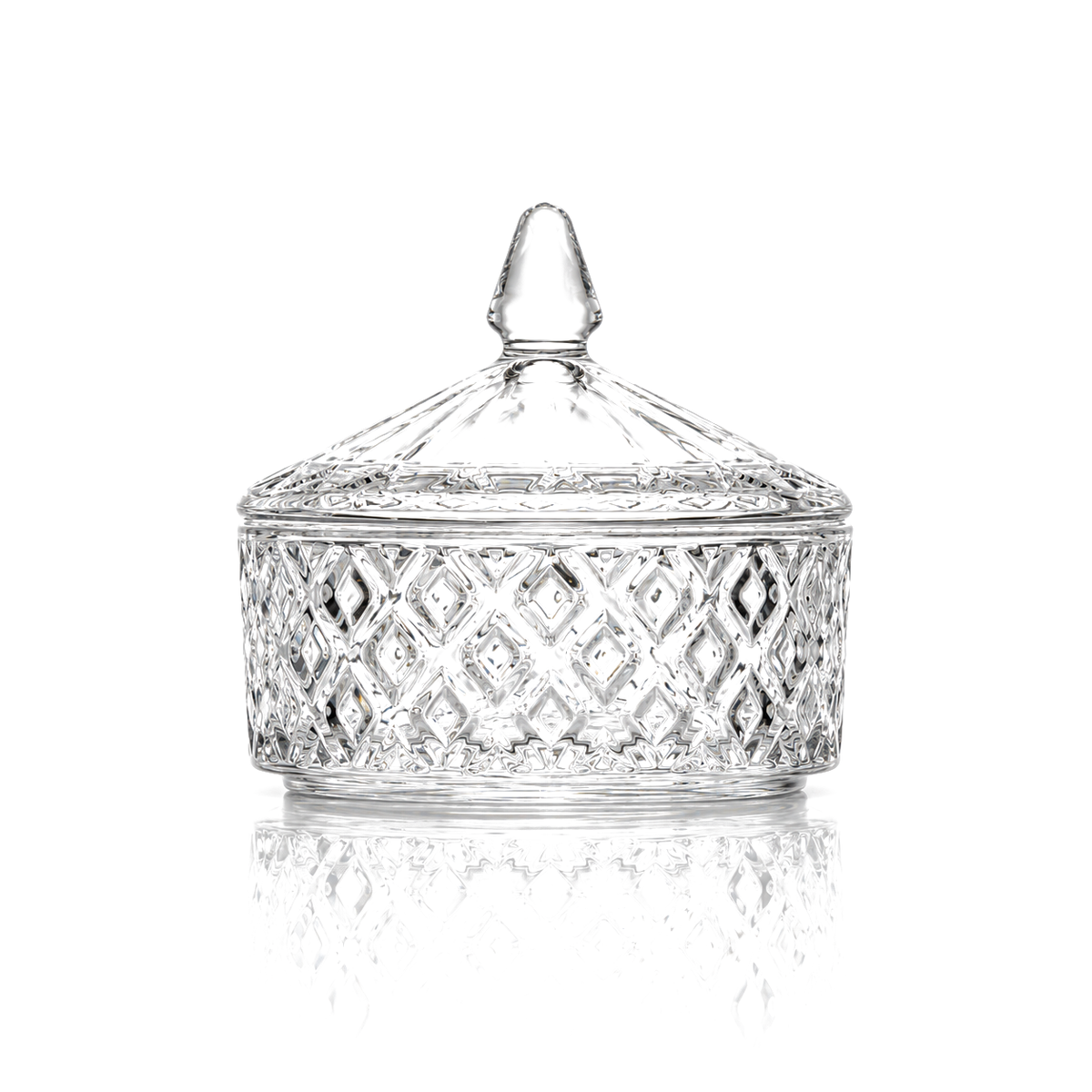 B-905 cut crystal candy box with lid on white