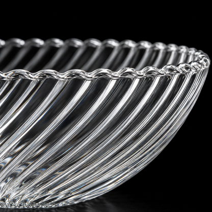 B-917 fruit bowl beaded rim and swirl close-up