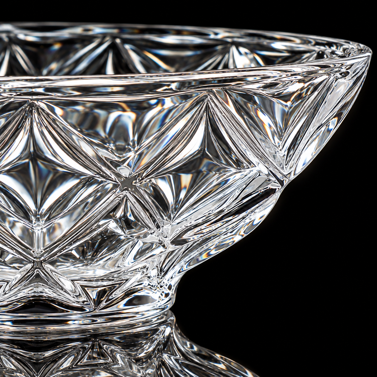 Crystal diamond-cut fruit bowl detail