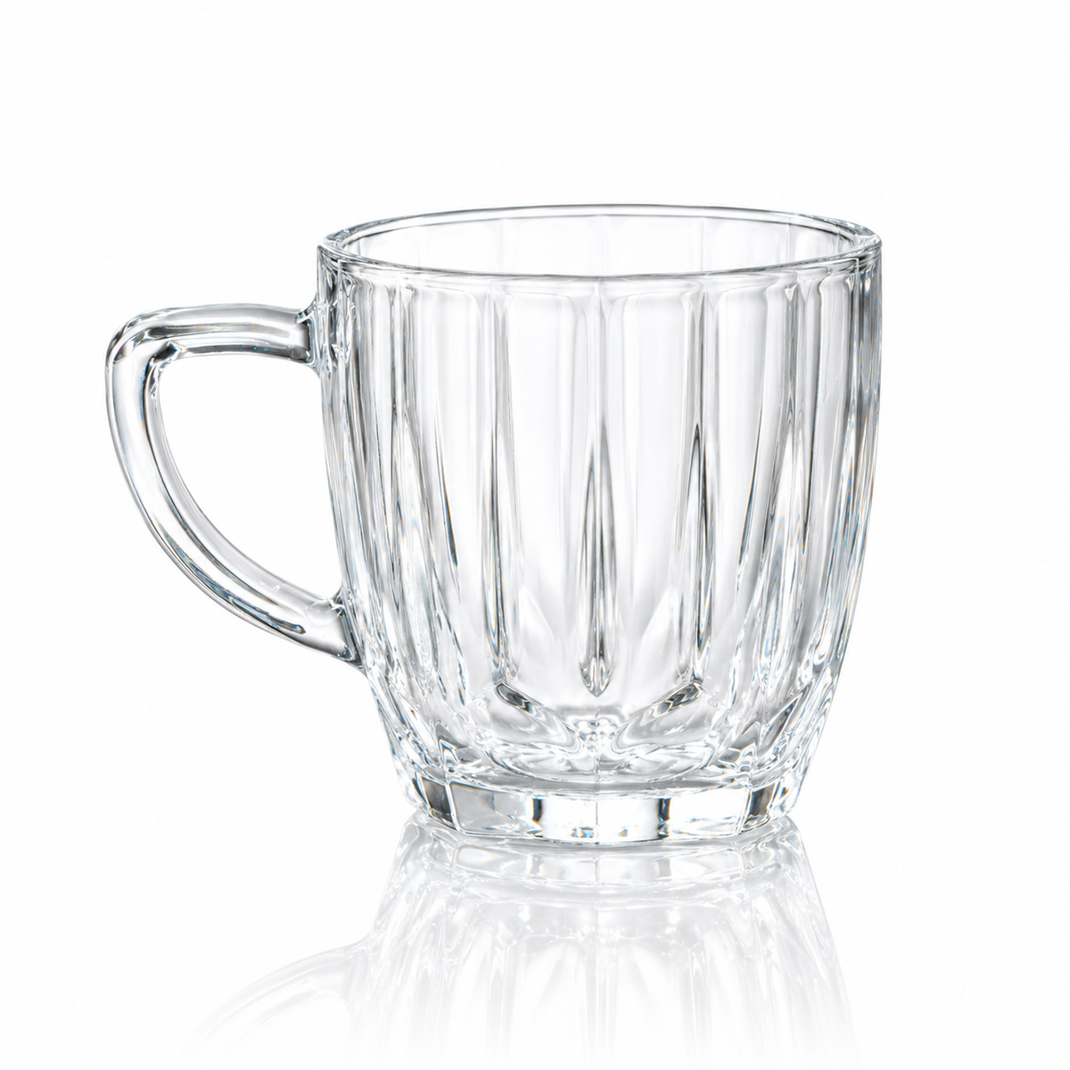 Glass tea cup with handle