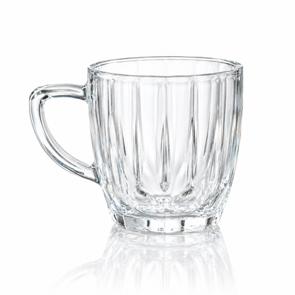 Glass tea cup with handle