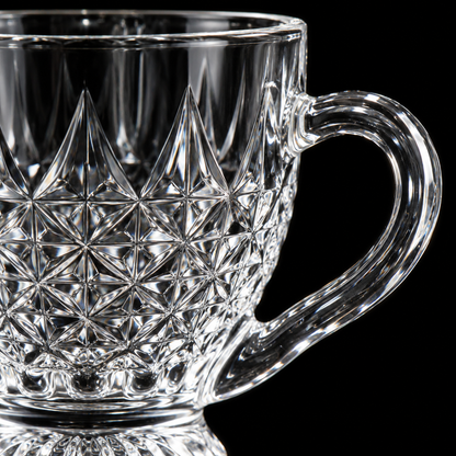 Close-up of the diamond lattice cut and handle