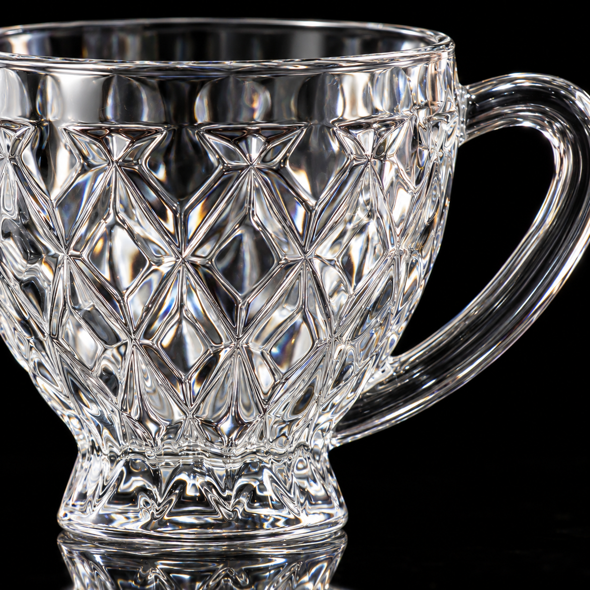 Tea Cup with Handle detail