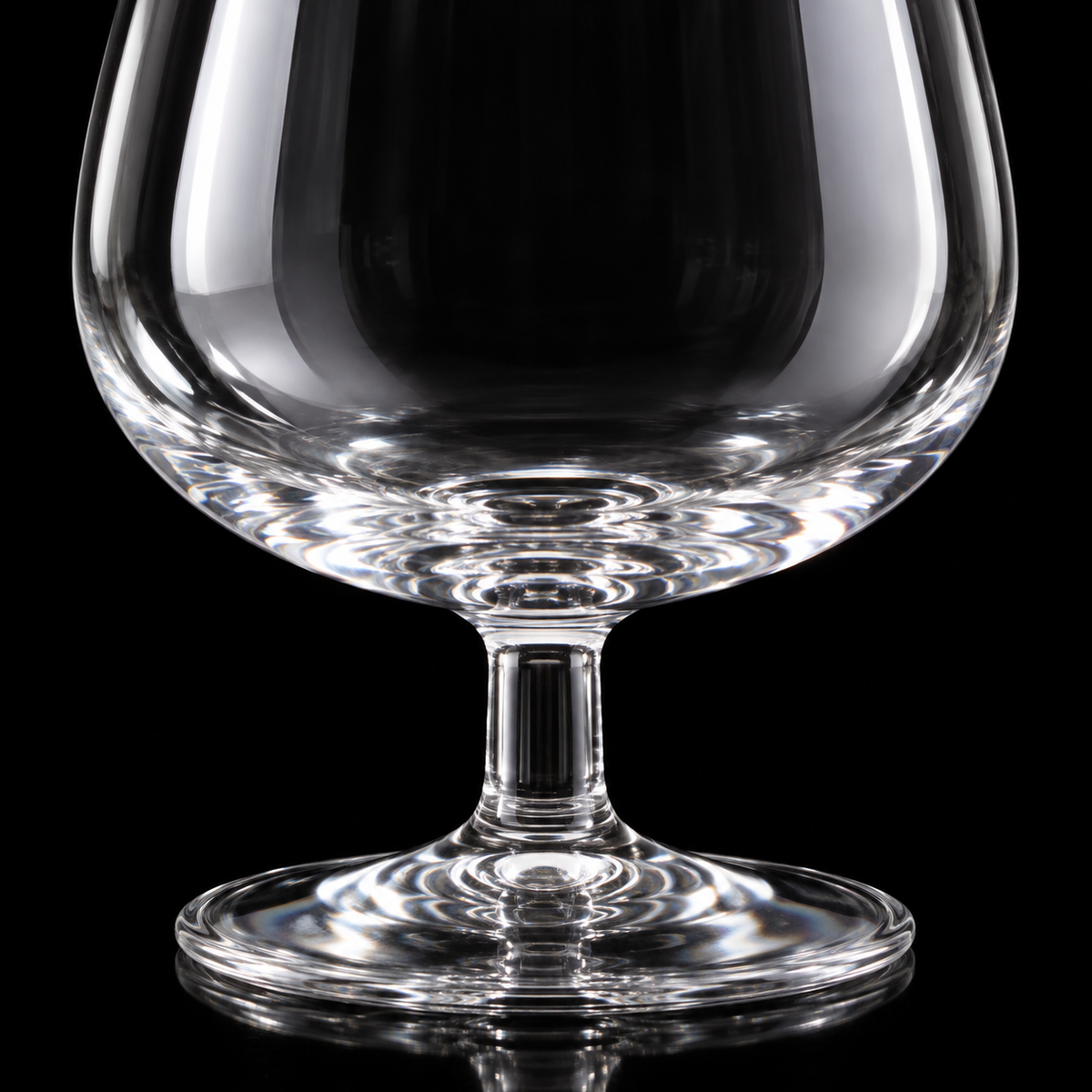 Close-up of snifter stem and foot