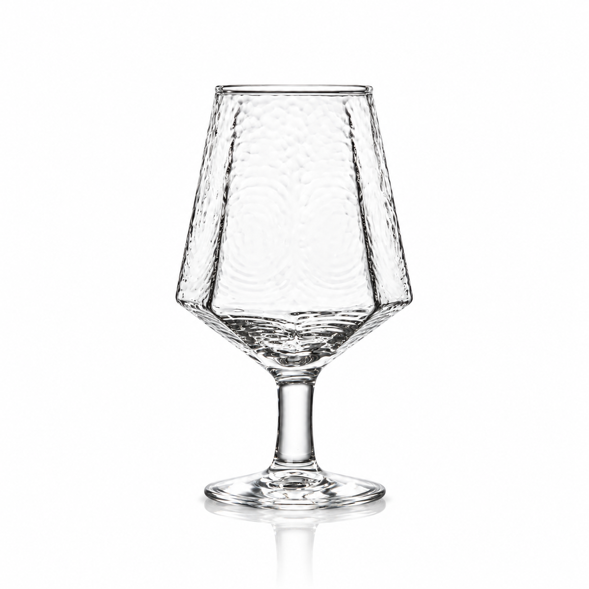 Set of 6 hammered glass goblets 435 ml on white marble