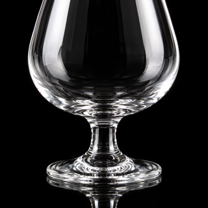 Close-up of snifter bowl, stem and foot