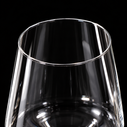 Close-up of the thin rim