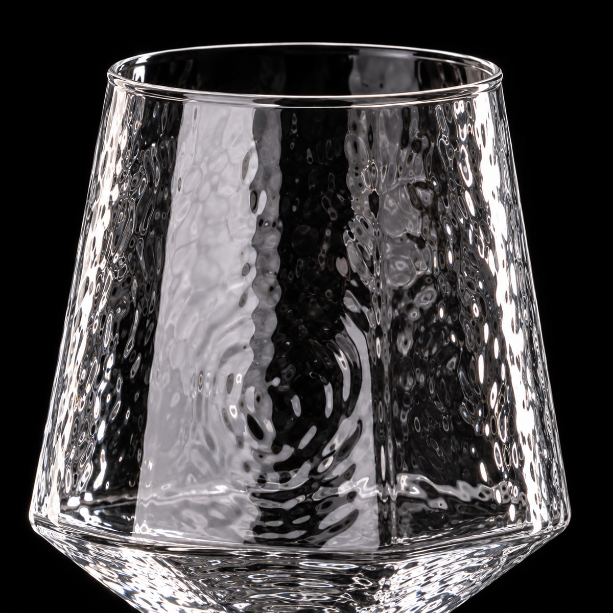 Close-up of the hammered glass texture