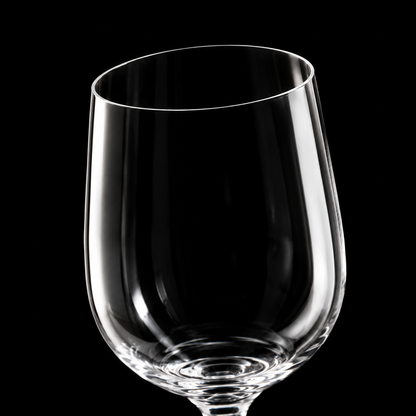 Close-up of the thin crystal rim