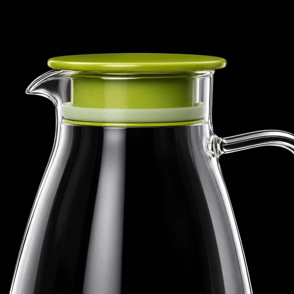 J-713 lid and spout close-up