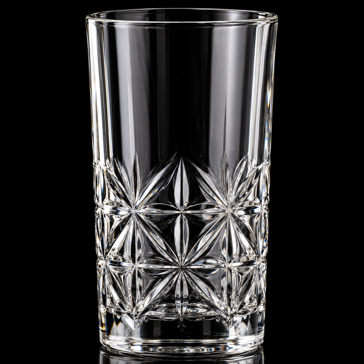 Tumbler star cut close-up