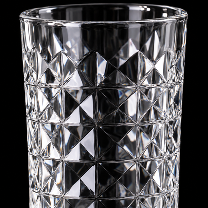 Tumbler diamond pattern close-up