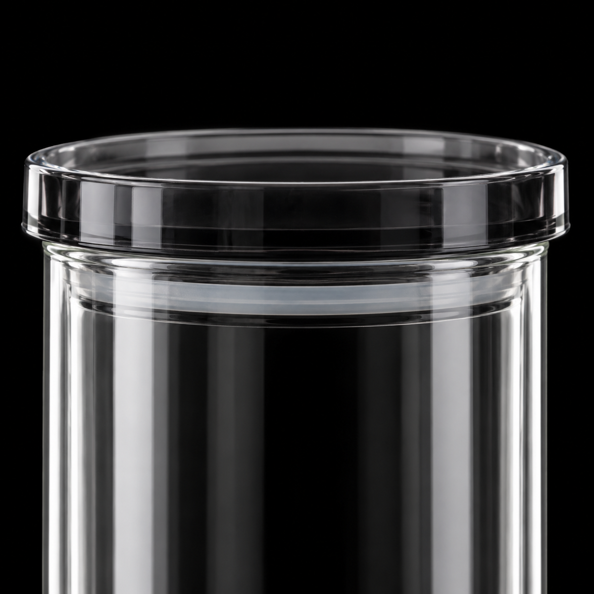 K-108 Glass Food Storage Container close-up of lid