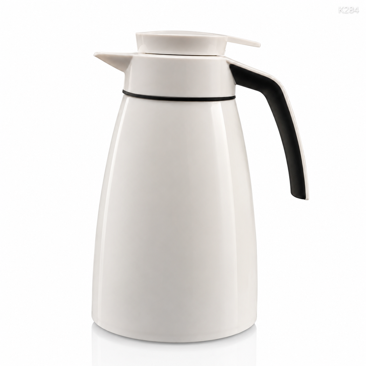 K284 ice cream white carafe white background ecommerce image