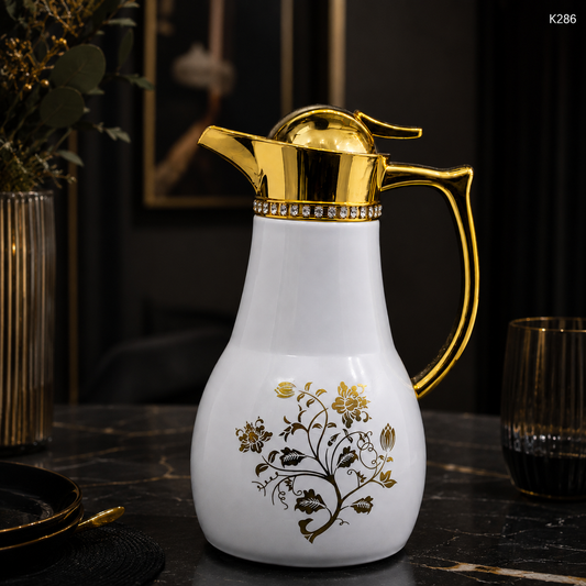 K286 white gold carafe lifestyle image