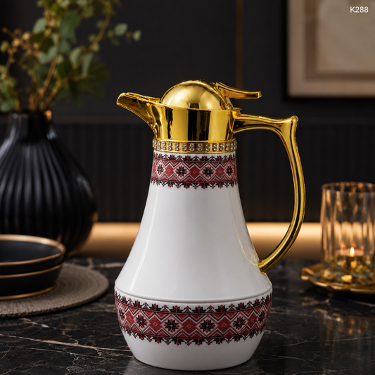 K288 white gold carafe lifestyle image
