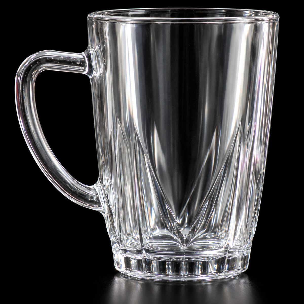 M-105 glass mug detail close-up
