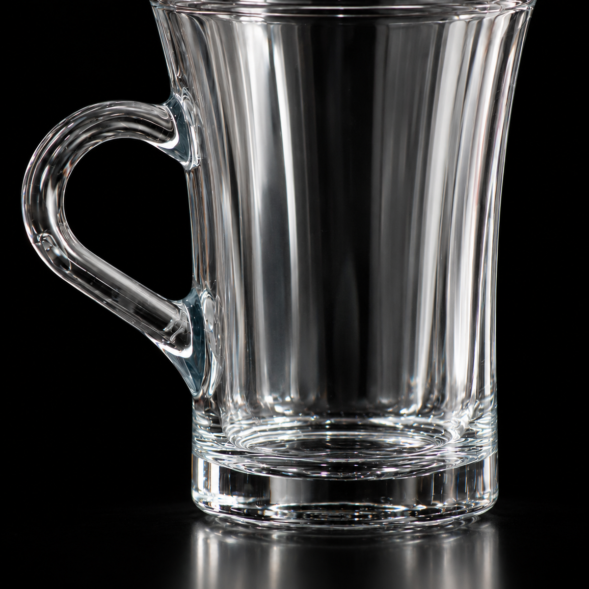 M-107 glass mug detail close-up