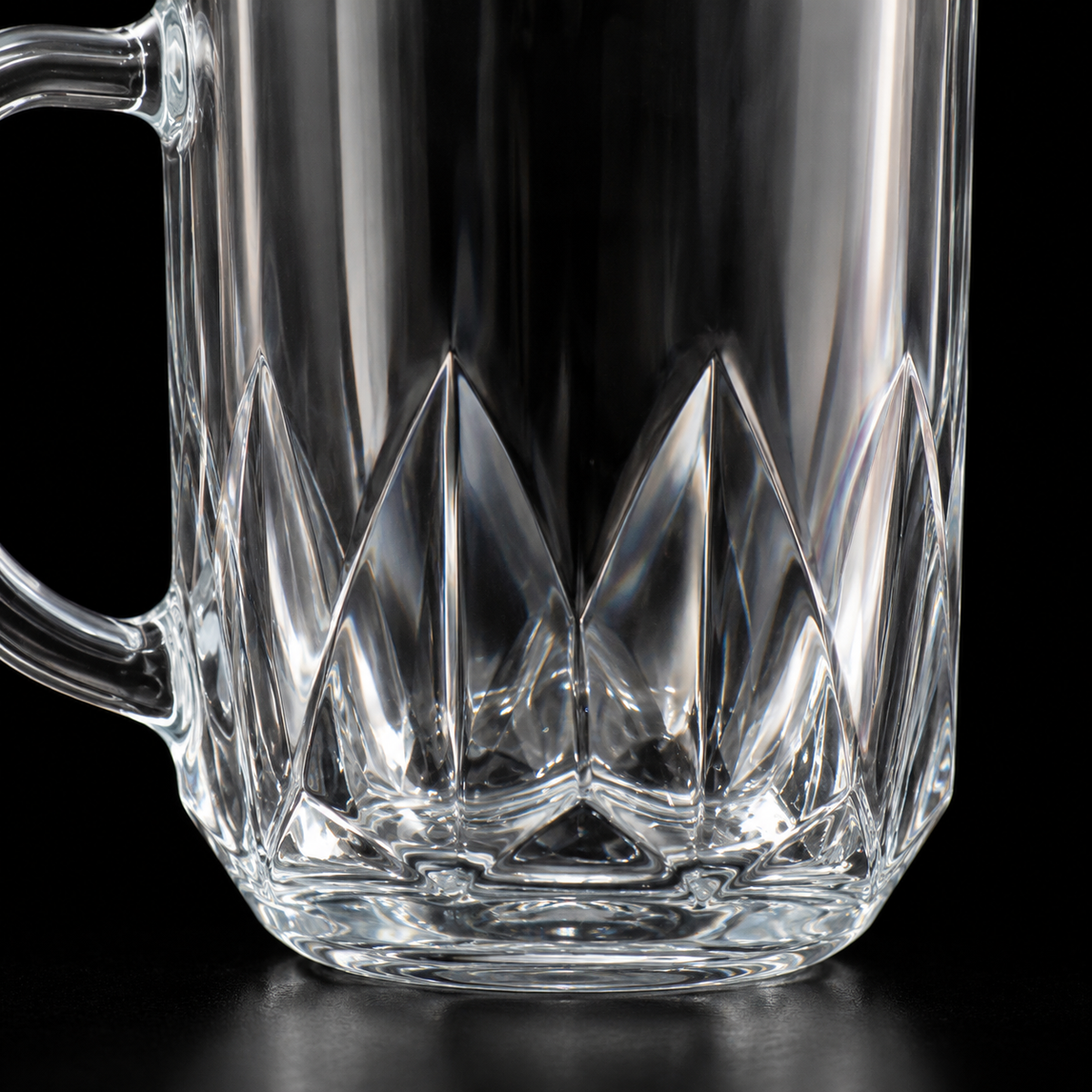 M-112 glass mug cut detail close-up