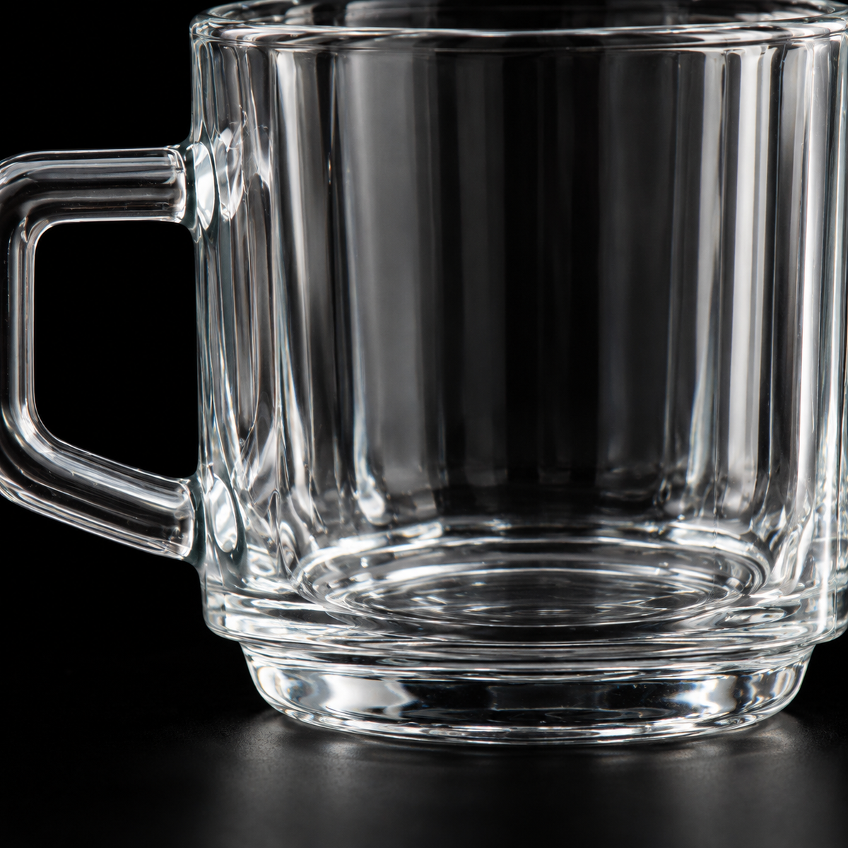 M-121 glass mug close-up