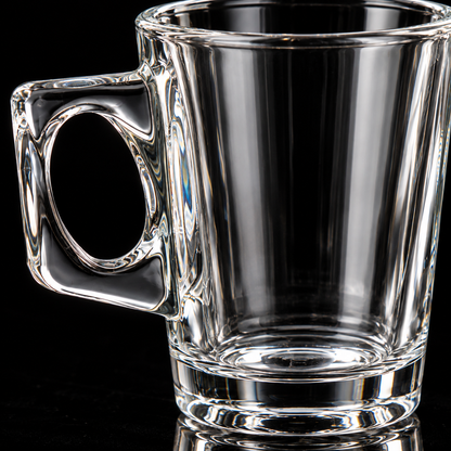 Clear glass mug detail