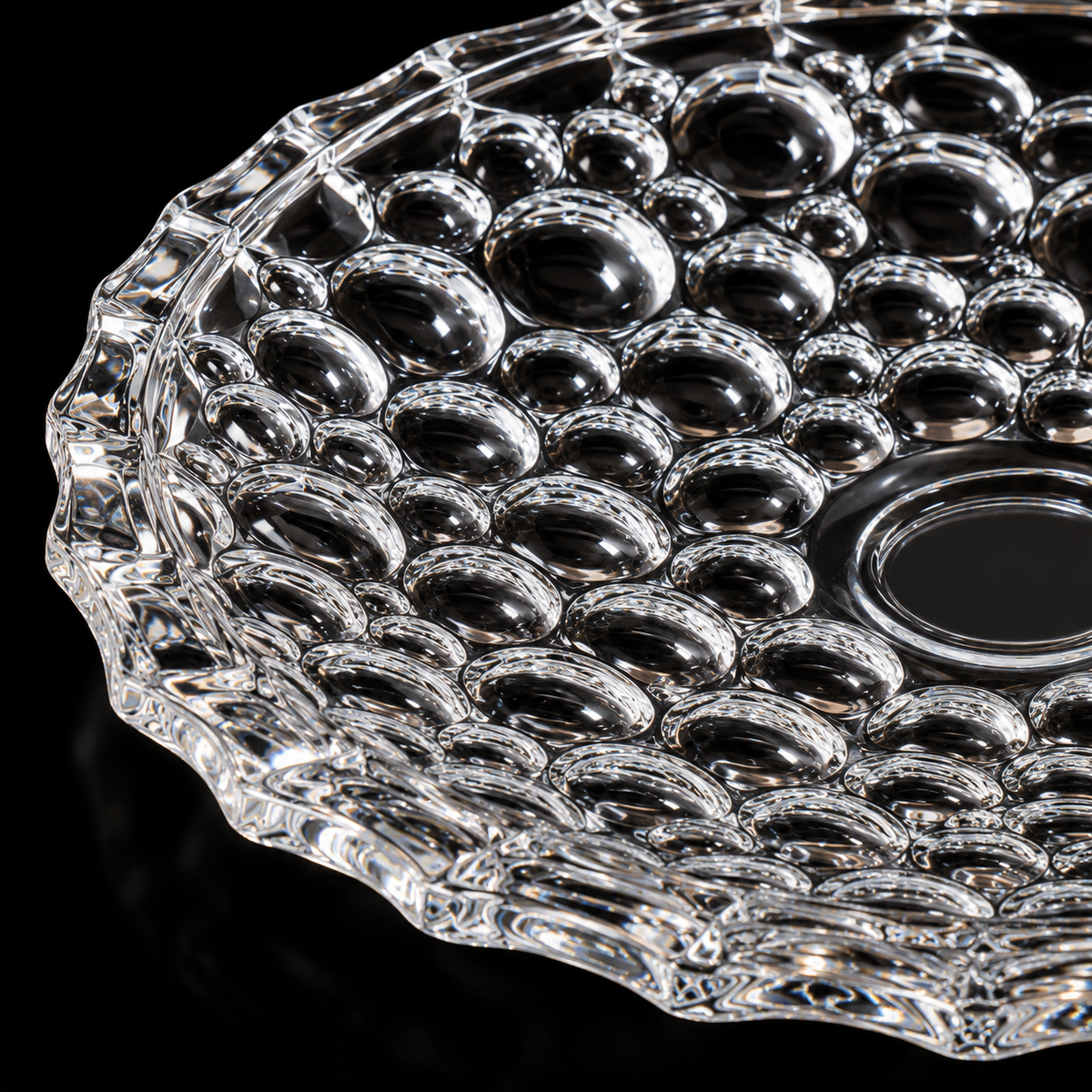 Serving Plate detail