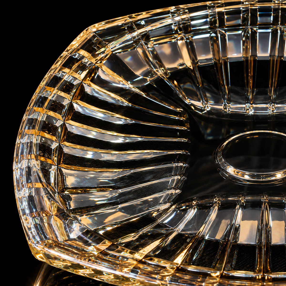 Serving Plate detail