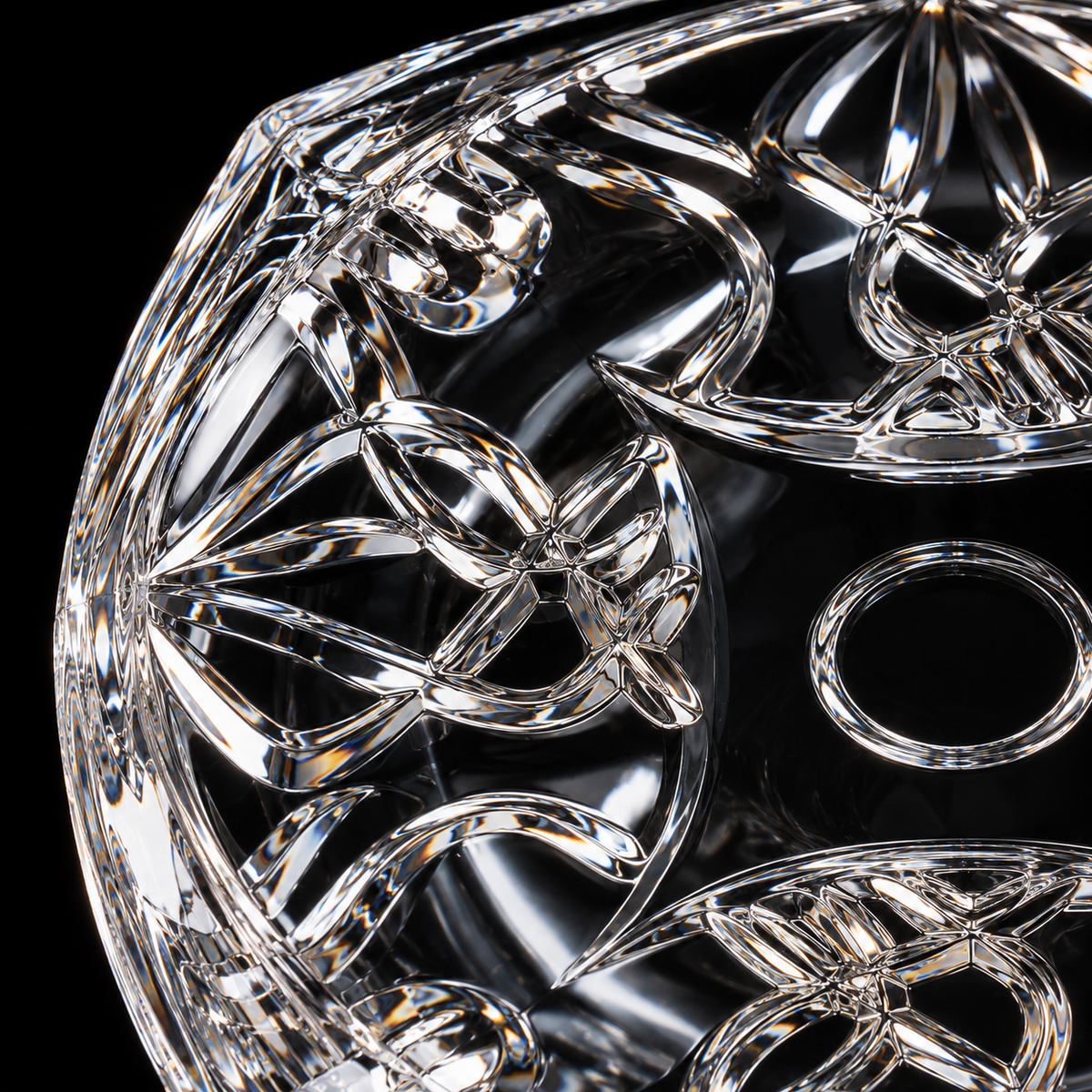 Serving Plate detail