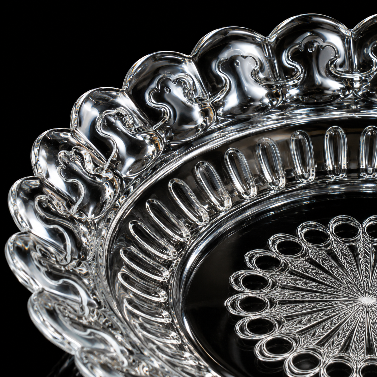 Serving Plate detail