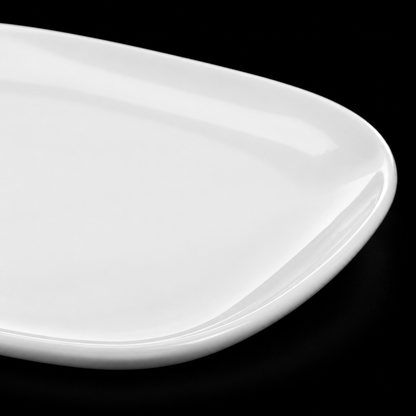P-808 plate rim close-up