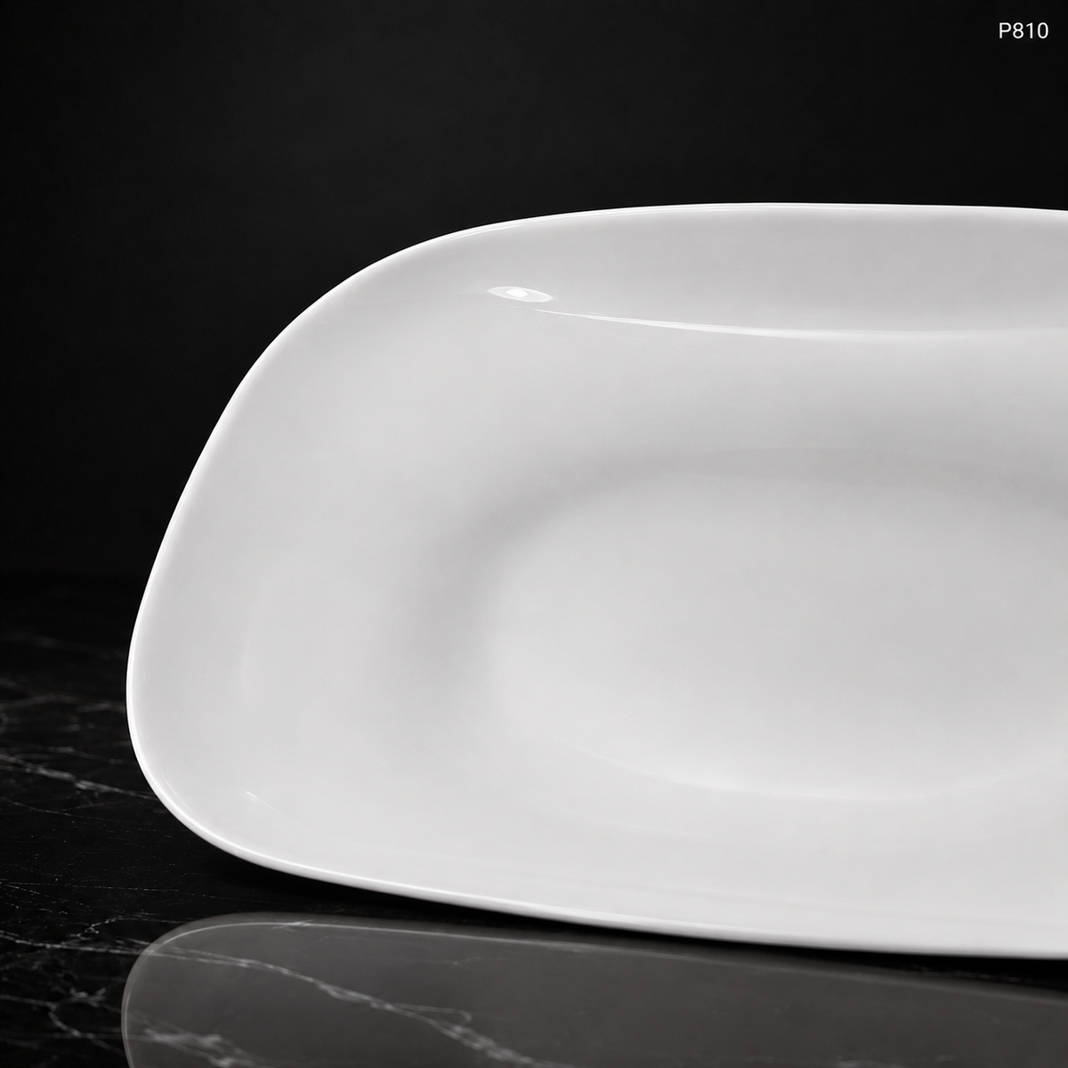 P810 ceramic platter close-up