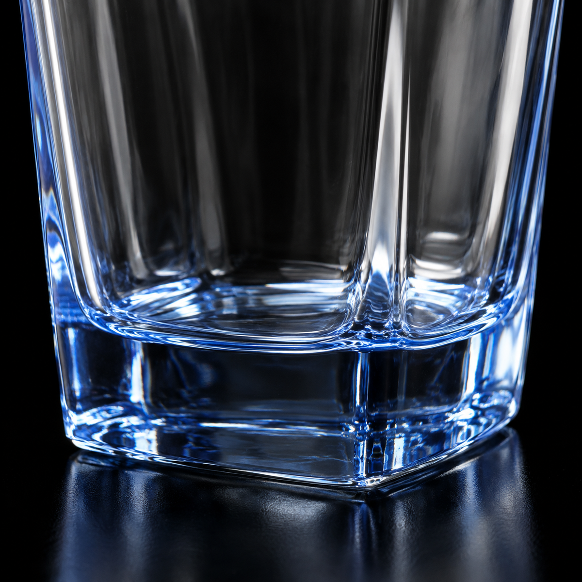 T-102 tumbler blue base close-up