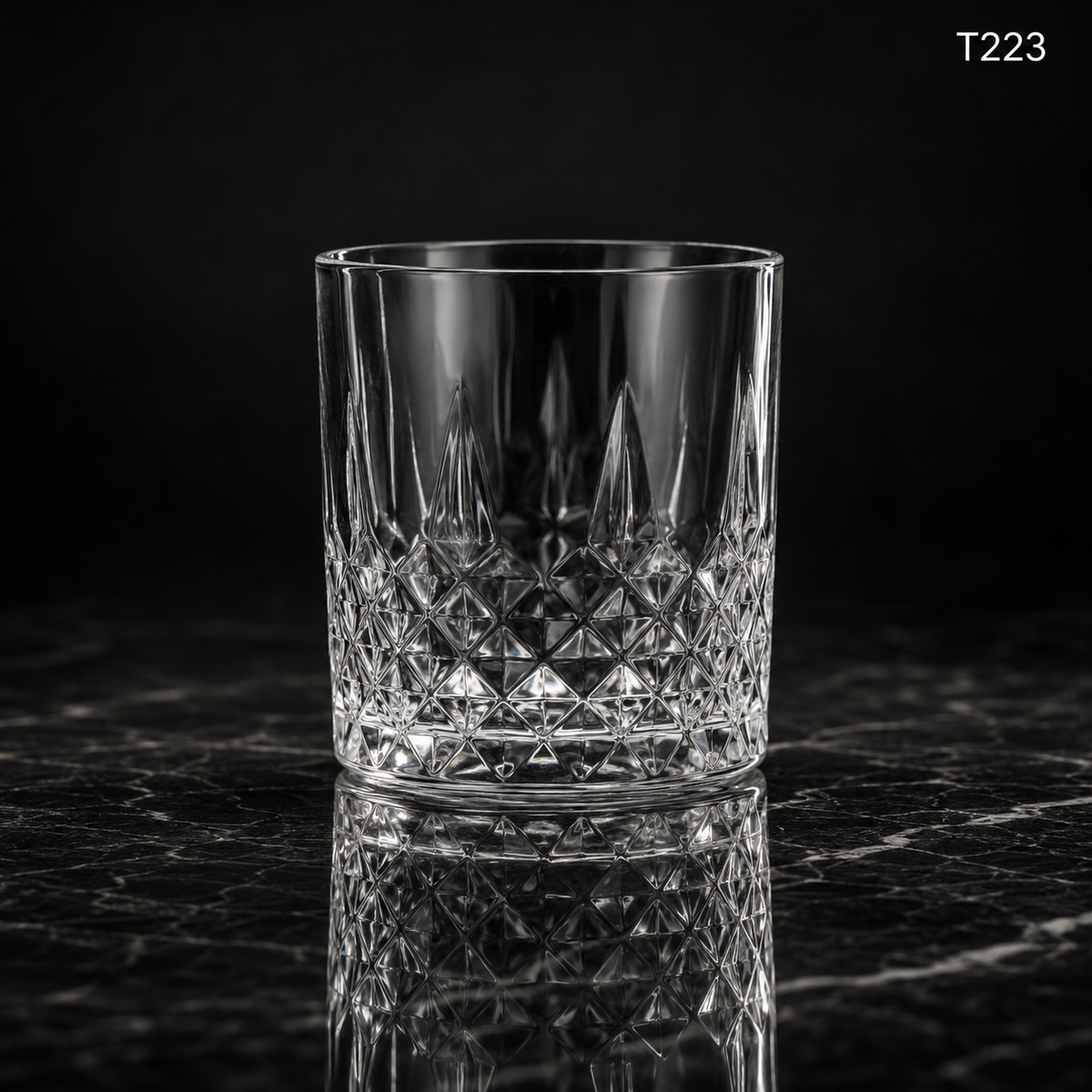 T223 dark lifestyle