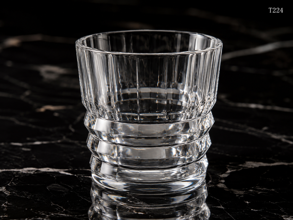 T224 crystal detail