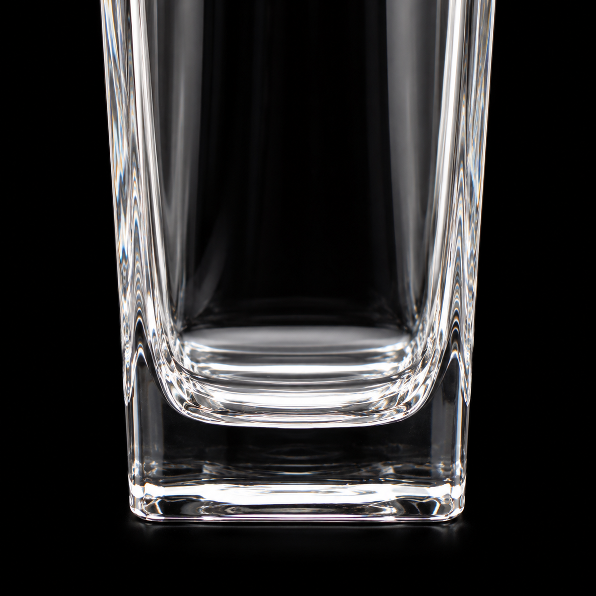 T-303 highball glass thick base close-up