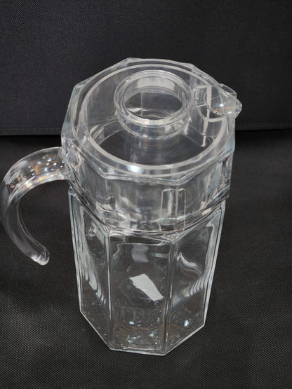 J-704-Glass Jug with Lid