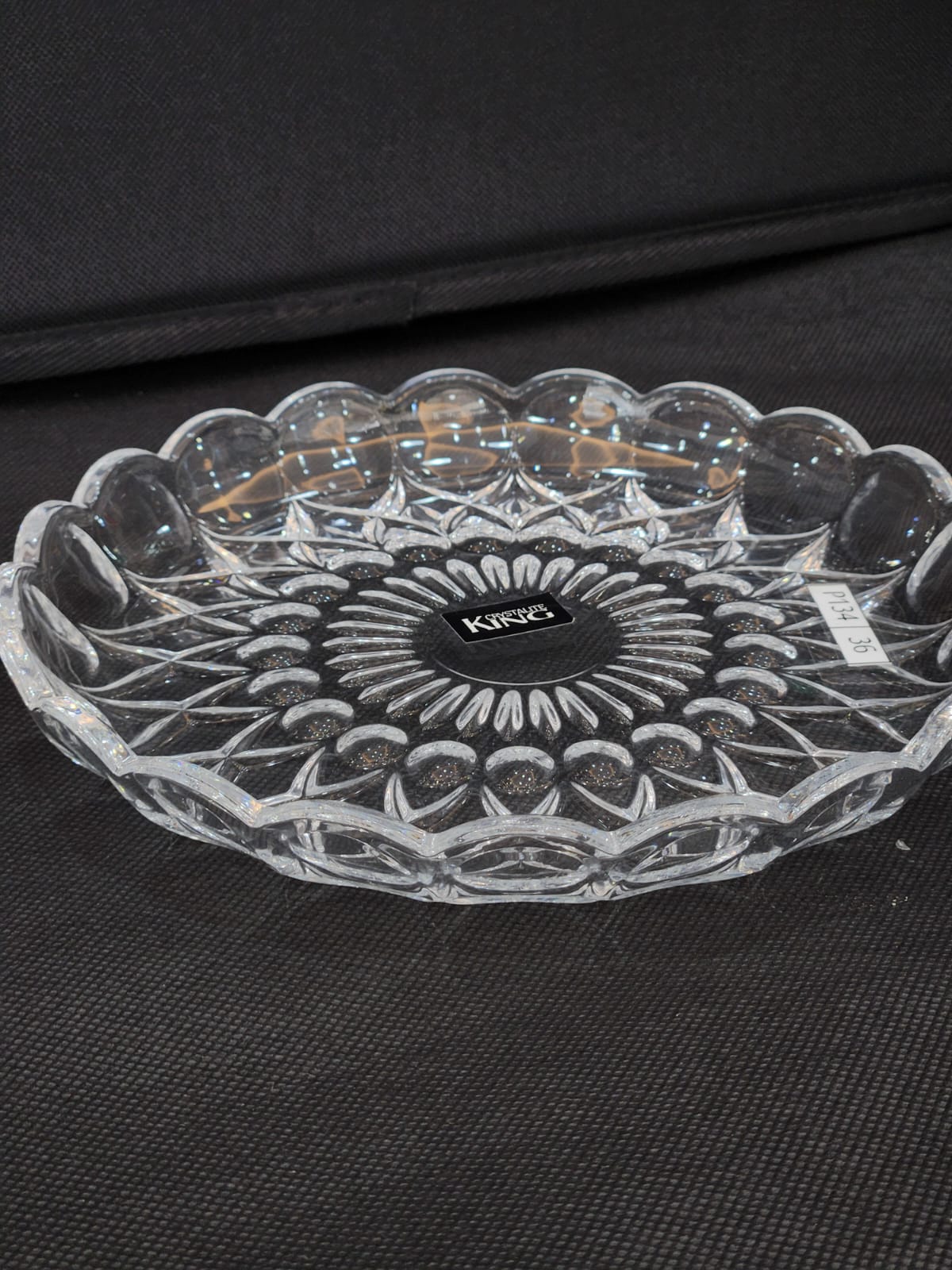 P-134-Serving Plate/Fruit Plate